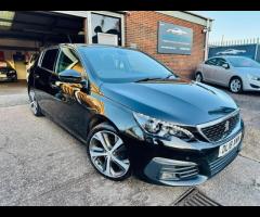 Peugeot 308 WITH ONLY ONE PREVIOUS OWNER, HERE WE OFFER YOU A GREAT LOOKING 308 HDI GT LINE MODEL WI