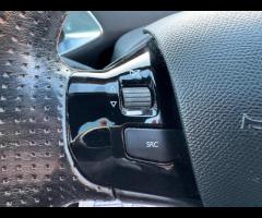 Peugeot 308 WITH ONLY ONE PREVIOUS OWNER, HERE WE OFFER YOU A GREAT LOOKING 308 HDI GT LINE MODEL WI - 34