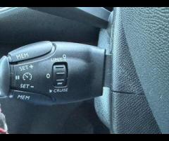 Peugeot 308 WITH ONLY ONE PREVIOUS OWNER, HERE WE OFFER YOU A GREAT LOOKING 308 HDI GT LINE MODEL WI - 36