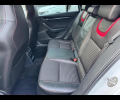 Skoda Octavia CARED FOR BY ONLY TWO OWNERS IN TOTAL, THIS FABULOUS LOOKING SKODA VRS BOASTS FROM HAV - 40