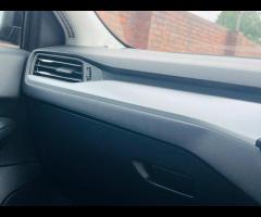 Ford Focus SAT NAVIGATION BLUETOOTH PART EXCHANGE AND DELIVER AVAILABLE FULL 12 MONTH MOT Discover t - 40