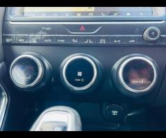 Jaguar E-PACE SAT NAVIGATION FULL BLEACK LEATHER  HEATED SEAT ZERO 6 NEW SHEAP WARRENTEY LOW MILGE C - 45