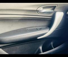 BMW 1 Series SAT NAVIGATION FULL BLACK LEATHER HEATED SEAT PARKING SENIOR MOT 16/6/2026 CHECK WEBSIT - 36