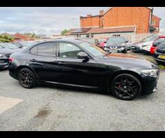 Alfa Romeo Giulia 4 STAMPS,2 OWNERS, EURO 6, SAT NAV, COMES WITH 12 MONTH MOT, PARKING SENSOR, ALLOY - 13