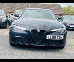 Alfa Romeo Giulia 4 STAMPS,2 OWNERS, EURO 6, SAT NAV, COMES WITH 12 MONTH MOT, PARKING SENSOR, ALLOY - 21