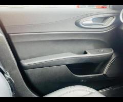 Alfa Romeo Giulia 4 STAMPS,2 OWNERS, EURO 6, SAT NAV, COMES WITH 12 MONTH MOT, PARKING SENSOR, ALLOY - 41