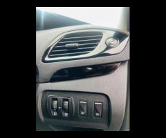 Renault Scenic 7 STAMPS, £20 ROAD TAX,SAT NAV, PARKING SENSOR, ALLOY WHEELS, CLIMATE CONTROL, CHECK - 39