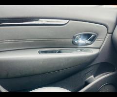 Renault Scenic 7 STAMPS, £20 ROAD TAX,SAT NAV, PARKING SENSOR, ALLOY WHEELS, CLIMATE CONTROL, CHECK - 43