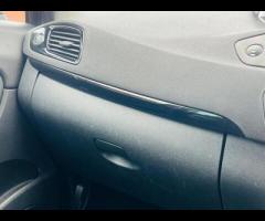 Renault Scenic 7 STAMPS, £20 ROAD TAX,SAT NAV, PARKING SENSOR, ALLOY WHEELS, CLIMATE CONTROL, CHECK - 44