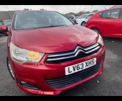 Citroen C4 With only 52,342 miles on the clock and just two previous owners, this 2013 Citroen C4 1. - 7