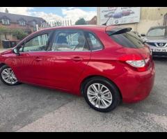 Citroen C4 With only 52,342 miles on the clock and just two previous owners, this 2013 Citroen C4 1. - 9