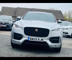 Jaguar F-PACE SAT NAVIGATION RED AND BLACK LEATHER HEATED SEAT  PARKING SENIOR BLUETOOTH FIRST REGIS - 9