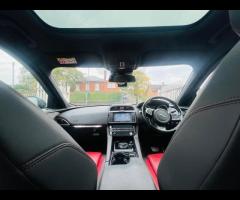 Jaguar F-PACE SAT NAVIGATION RED AND BLACK LEATHER HEATED SEAT  PARKING SENIOR BLUETOOTH FIRST REGIS - 31