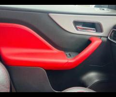 Jaguar F-PACE SAT NAVIGATION RED AND BLACK LEATHER HEATED SEAT  PARKING SENIOR BLUETOOTH FIRST REGIS - 36