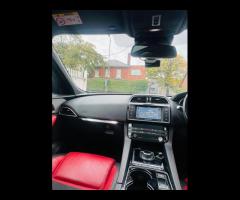 Jaguar F-PACE SAT NAVIGATION RED AND BLACK LEATHER HEATED SEAT  PARKING SENIOR BLUETOOTH FIRST REGIS - 38
