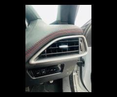 Jaguar F-PACE SAT NAVIGATION RED AND BLACK LEATHER HEATED SEAT  PARKING SENIOR BLUETOOTH FIRST REGIS - 44