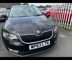 Skoda Octavia £20 YEARS ROAD TAX FULL 12 MONTHS MOT SAT NAVIGATION HALF LEATHER BLUETOOTH WARRANTY M - 10