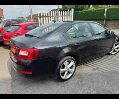 Skoda Octavia £20 YEARS ROAD TAX FULL 12 MONTHS MOT SAT NAVIGATION HALF LEATHER BLUETOOTH WARRANTY M - 14