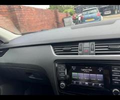 Skoda Octavia £20 YEARS ROAD TAX FULL 12 MONTHS MOT SAT NAVIGATION HALF LEATHER BLUETOOTH WARRANTY M - 17