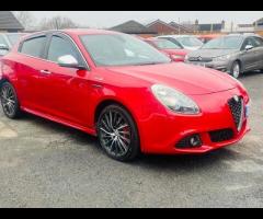 Alfa Romeo Giulietta £35 ROAD TAX, FULL LEATHER FULL MAIN DEALER 6 STOMP COMES WITH 12 MONTH MOT, PA - 17