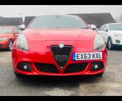 Alfa Romeo Giulietta £35 ROAD TAX, FULL LEATHER FULL MAIN DEALER 6 STOMP COMES WITH 12 MONTH MOT, PA - 23