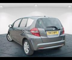 Honda Jazz  2013 HONDA JAZZ 1.4 i-VTEC EX – HUGE BOOT & PANORAMIC ROOF! 

 ULEZ COMPLIANT! |  12 - 7