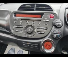 Honda Jazz  2013 HONDA JAZZ 1.4 i-VTEC EX – HUGE BOOT & PANORAMIC ROOF! 

 ULEZ COMPLIANT! |  12 - 35