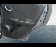 Honda Jazz  2013 HONDA JAZZ 1.4 i-VTEC EX – HUGE BOOT & PANORAMIC ROOF! 

 ULEZ COMPLIANT! |  12 - 39