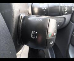 Renault Scenic  2013 RENAULT SCENIC 1.6 dCi – 64 MPG & HUGE BOOT! 

 MOT UNTIL JUNE 2026! |  6 M - 28