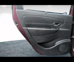 Renault Scenic  2013 RENAULT SCENIC 1.6 dCi – 64 MPG & HUGE BOOT! 

 MOT UNTIL JUNE 2026! |  6 M - 37