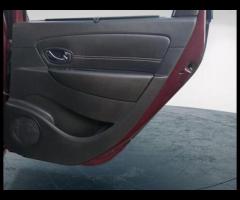 Renault Scenic  2013 RENAULT SCENIC 1.6 dCi – 64 MPG & HUGE BOOT! 

 MOT UNTIL JUNE 2026! |  6 M - 38