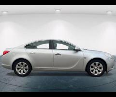 Vauxhall Insignia  Sleek, Smart & Super-Efficient: 2012 Vauxhall Insignia 2.0 CDTi SE Nav 
️ Ult - 3