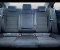 Vauxhall Insignia  Sleek, Smart & Super-Efficient: 2012 Vauxhall Insignia 2.0 CDTi SE Nav 
️ Ult - 17