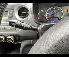 Hyundai i10  2019 HYUNDAI i10 1.0 SE – 1 OWNER & 40K MILES! 

 1 OWNER! |  MOT UNTIL OCT 2026! | - 28