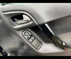 Citroen C3  2013 CITROËN C3 1.2 VTi – 61 MPG & WARRANTY! 

 ONE YEAR MOT! |  6 MONTH WARRANTY! | - 31