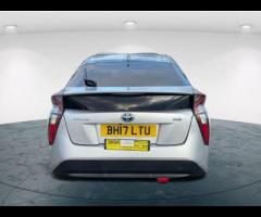 Toyota Prius This 2018 Toyota Prius is a reliable import car that's perfect for drivers who want a s - 4