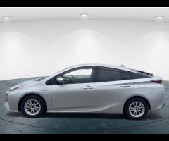 Toyota Prius This 2018 Toyota Prius is a reliable import car that's perfect for drivers who want a s - 7