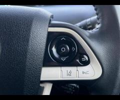 Toyota Prius This 2018 Toyota Prius is a reliable import car that's perfect for drivers who want a s - 23