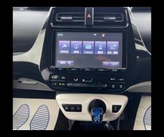 Toyota Prius This 2018 Toyota Prius is a reliable import car that's perfect for drivers who want a s - 34