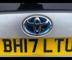 Toyota Prius This 2018 Toyota Prius is a reliable import car that's perfect for drivers who want a s - 47