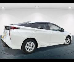 Toyota Prius This 2018 Toyota Prius is a reliable import car that's perfect for drivers who want a s - 4