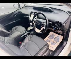 Toyota Prius This 2018 Toyota Prius is a reliable import car that's perfect for drivers who want a s - 14