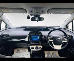 Toyota Prius This 2018 Toyota Prius is a reliable import car that's perfect for drivers who want a s - 20