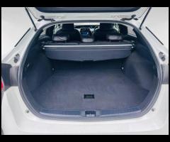 Toyota Prius This 2018 Toyota Prius is a reliable import car that's perfect for drivers who want a s - 37