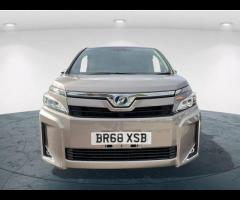 Toyota Voxy  2018 TOYOTA VOXY NOAH HYBRID - FRESH JAPANESE IMPORT & ULEZ FREE! 

 ULEZ COMPLIANT - 10