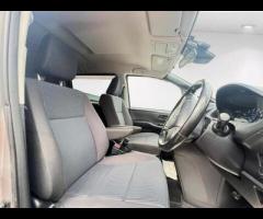 Toyota Voxy  2018 TOYOTA VOXY NOAH HYBRID - FRESH JAPANESE IMPORT & ULEZ FREE! 

 ULEZ COMPLIANT - 15