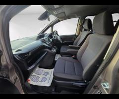 Toyota Voxy  2018 TOYOTA VOXY NOAH HYBRID - FRESH JAPANESE IMPORT & ULEZ FREE! 

 ULEZ COMPLIANT - 16