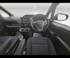 Toyota Voxy  2018 TOYOTA VOXY NOAH HYBRID - FRESH JAPANESE IMPORT & ULEZ FREE! 

 ULEZ COMPLIANT - 30