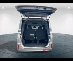 Toyota Voxy  2018 TOYOTA VOXY NOAH HYBRID - FRESH JAPANESE IMPORT & ULEZ FREE! 

 ULEZ COMPLIANT - 49