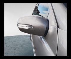 Mercedes-Benz C Class Discover the luxury and power of the Mercedes-Benz C-Class 2.1 C220 CDI Elegan - 52